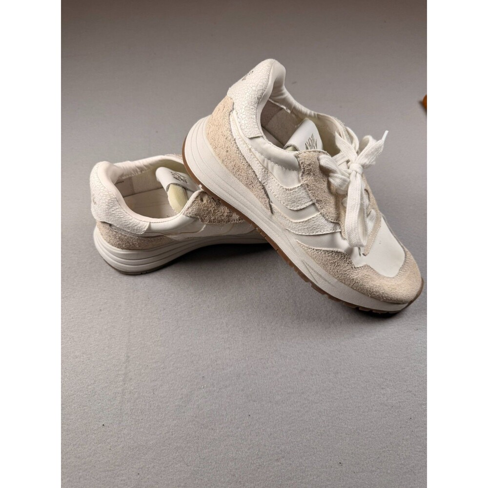 Size 8 Leather White Steve Madden Tennis Shoes
